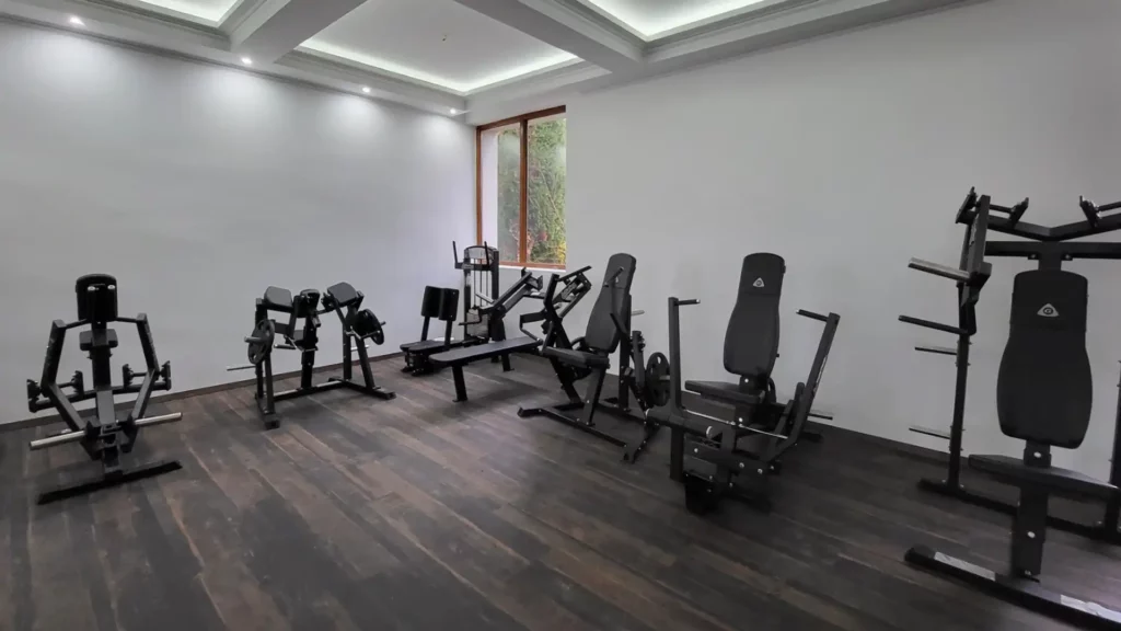 Gymleco showroom och gym i Rumänien